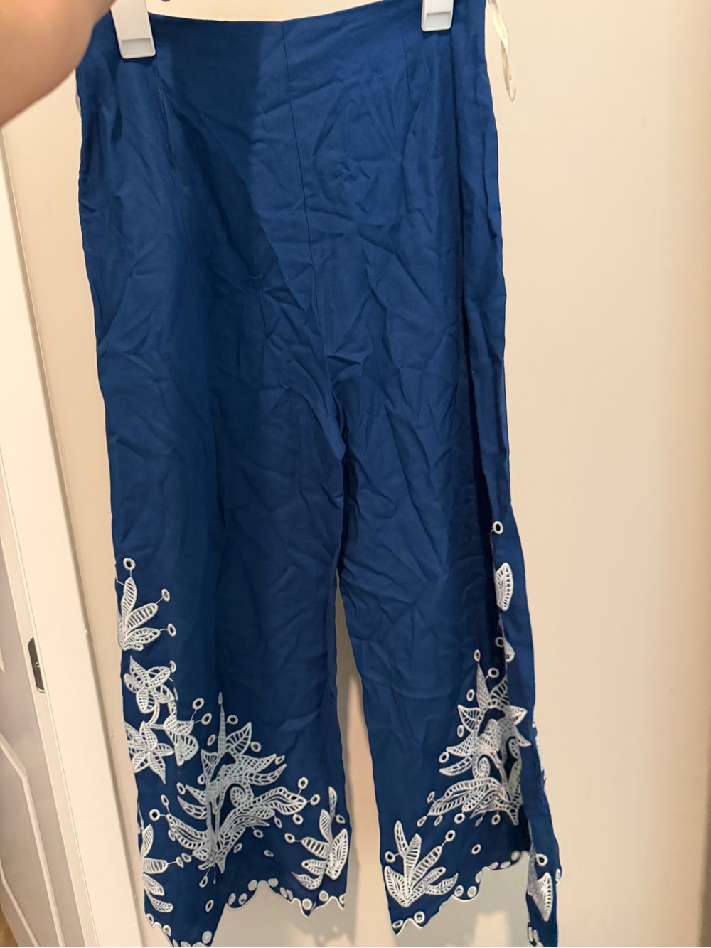 Farm Rio Linen Embroidered Set - Picture 12 of 14
